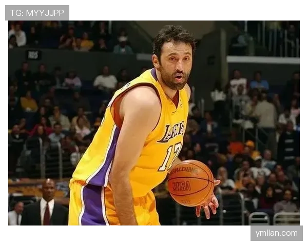 迪瓦茨内线低位单打效率提升 拉开NBA大个子对抗差距